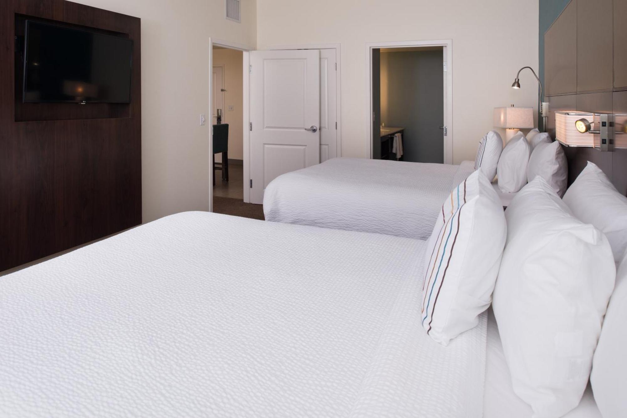 Residence Inn By Marriott Miami West/Fl Turnpike Хиалеа Гардънс Екстериор снимка