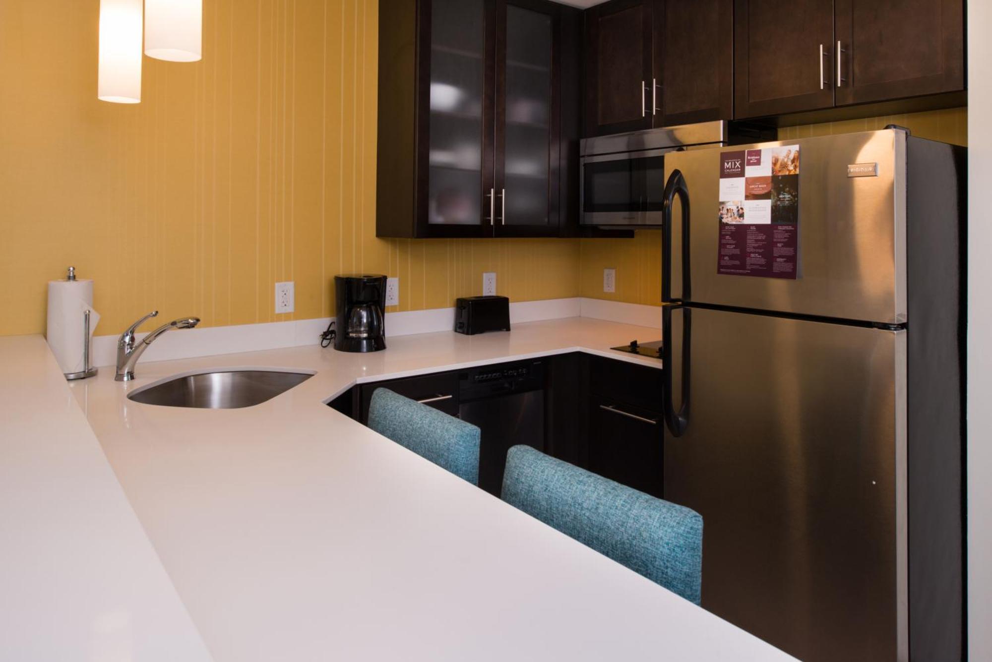 Residence Inn By Marriott Miami West/Fl Turnpike Хиалеа Гардънс Екстериор снимка